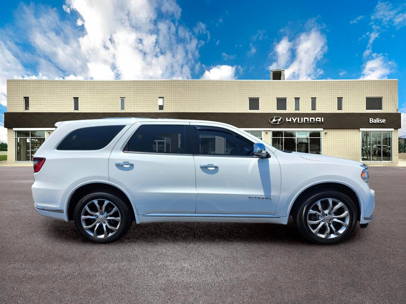 2017 Dodge Durango — side profile view