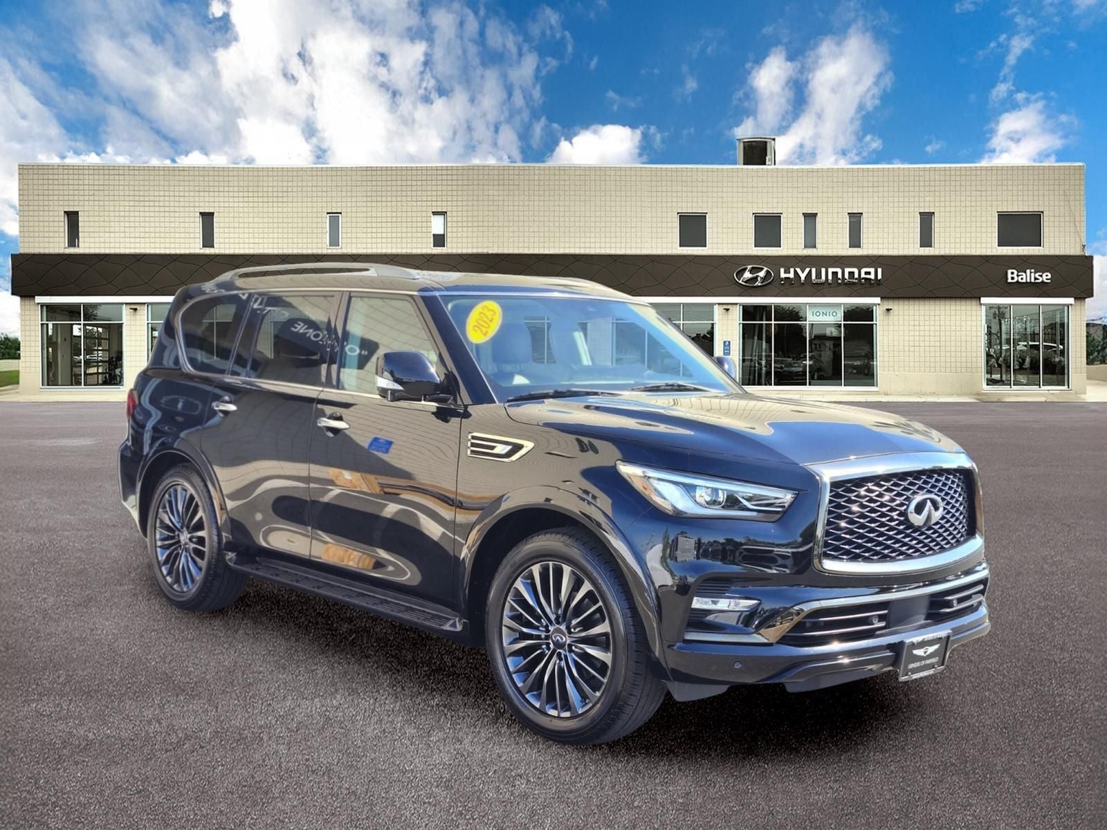 2023 INFINITI QX80