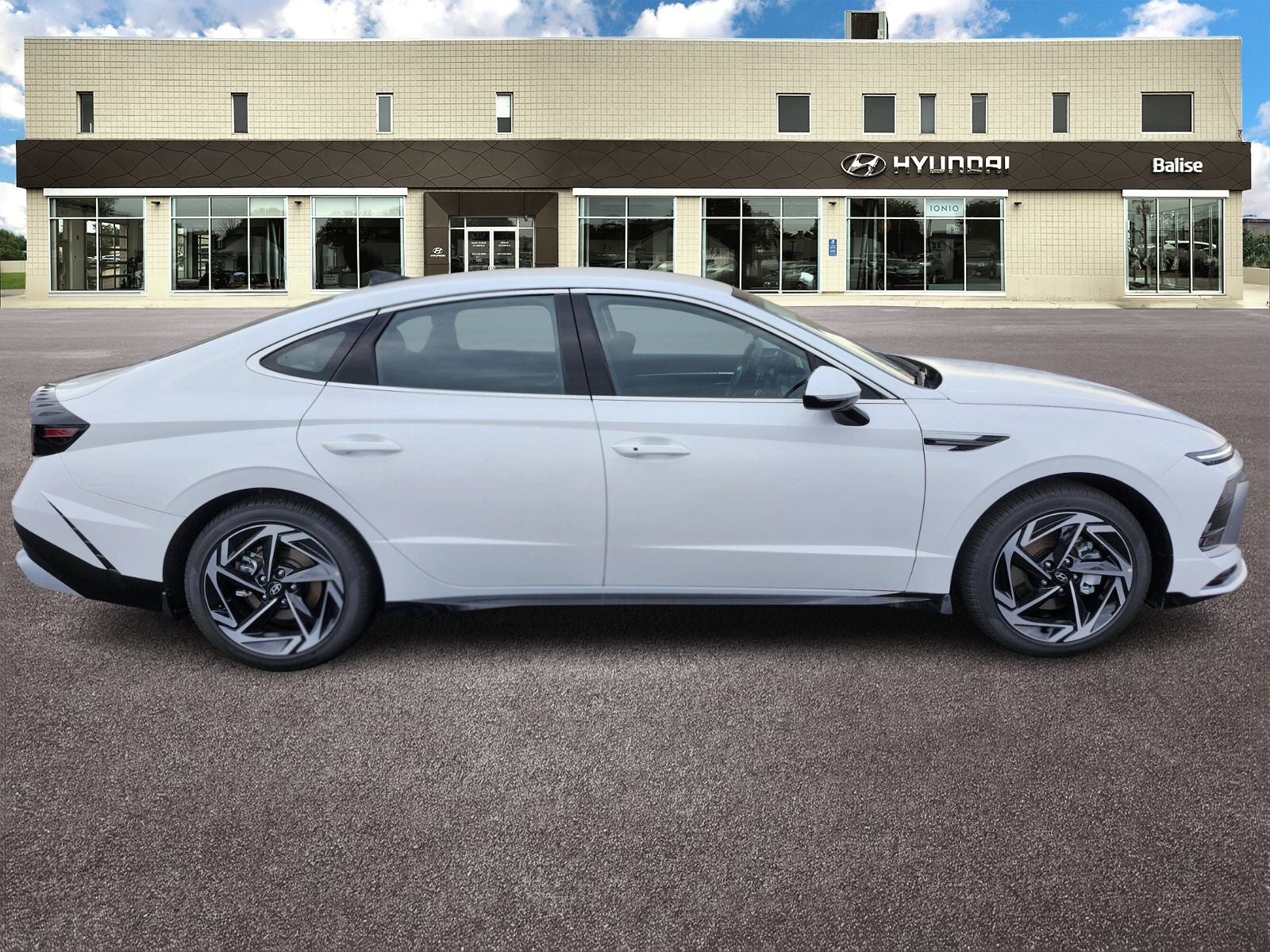 2026 Hyundai SONATA — side profile view